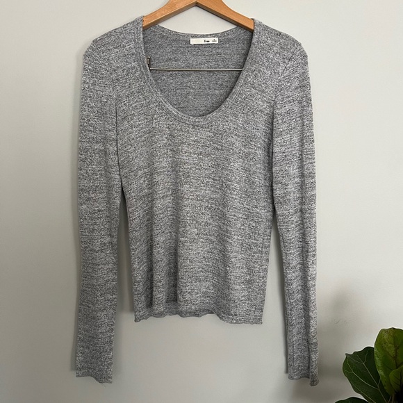Wilfred Free Aritzia Long Sleeve - Picture 1 of 3